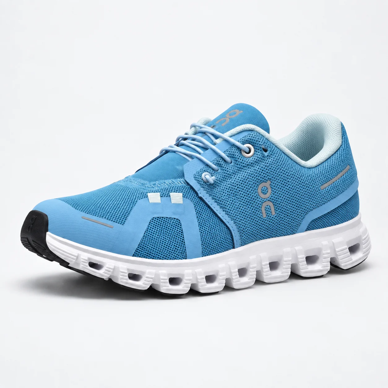 On Cloud 6 - Sky - Image 3