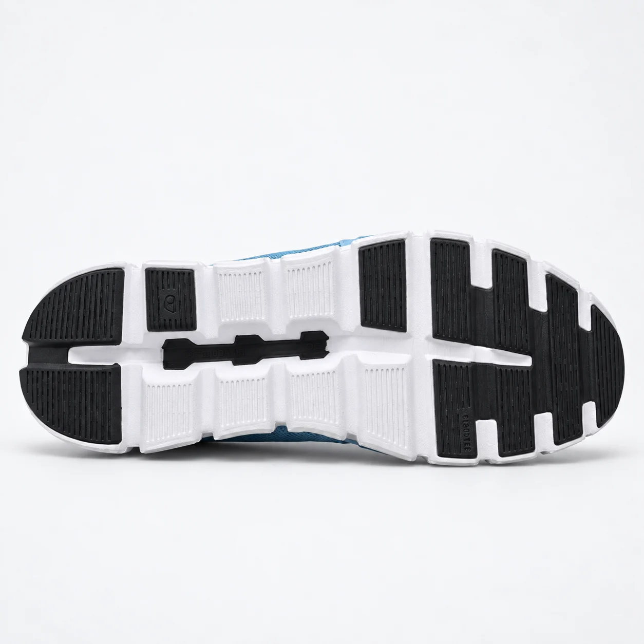 On Cloud 6 - Sky - Image 4