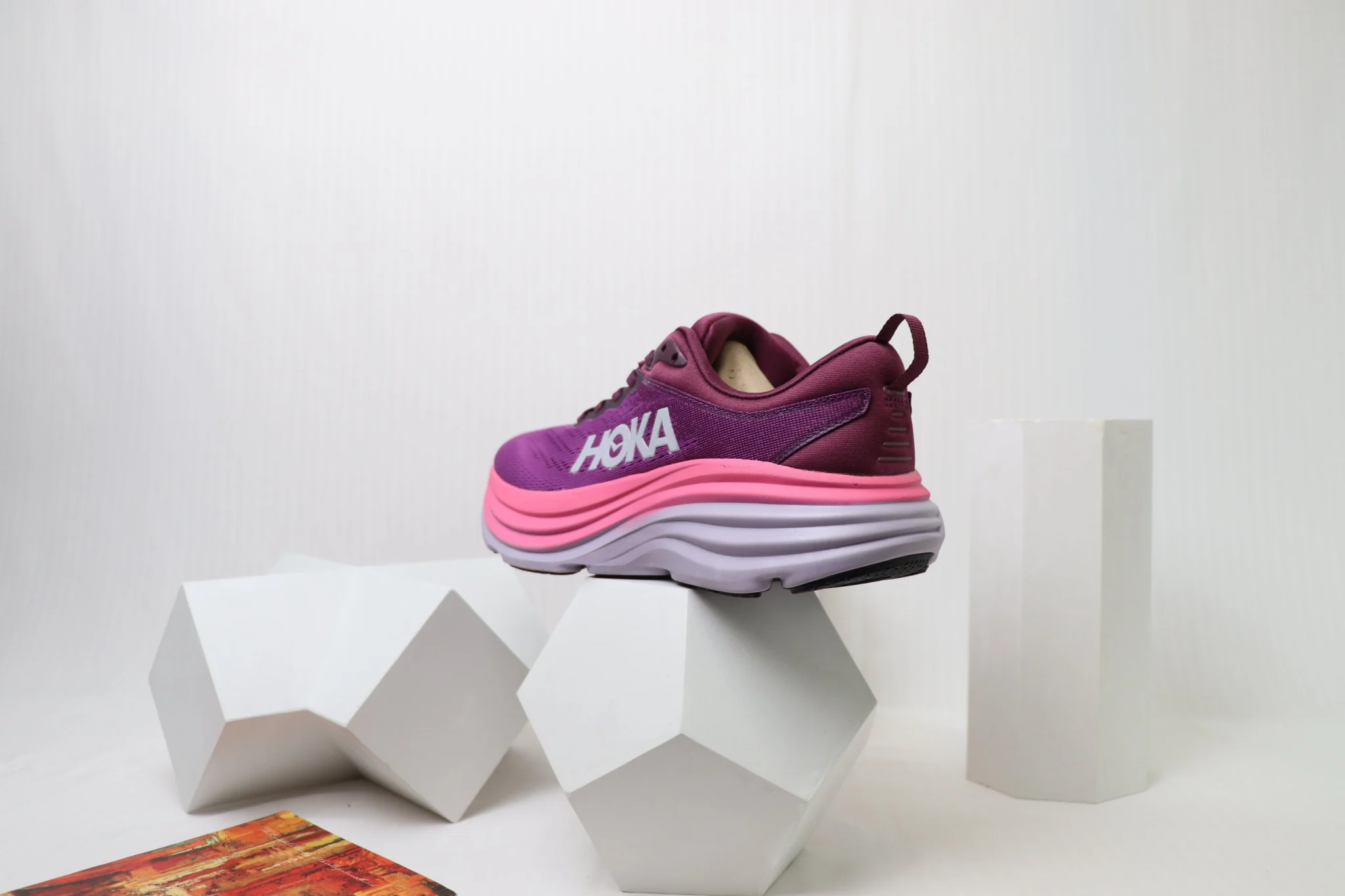 Hoka Bondi 8 - Berry Pulse - Image 5