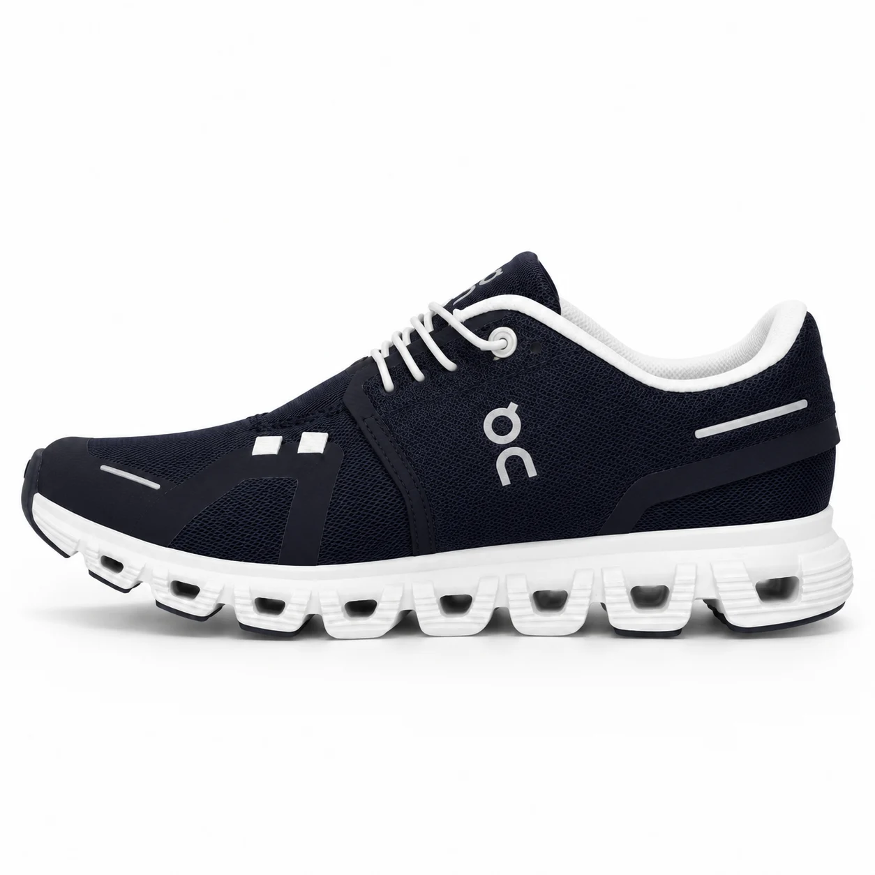 On Cloud 6 - Black/White - Image 2