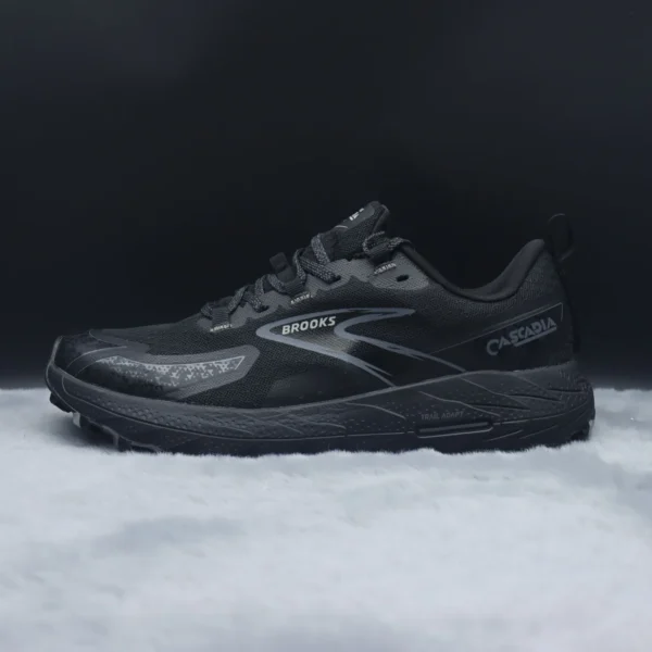 Brooks Cascadia 18 - Carbon Black