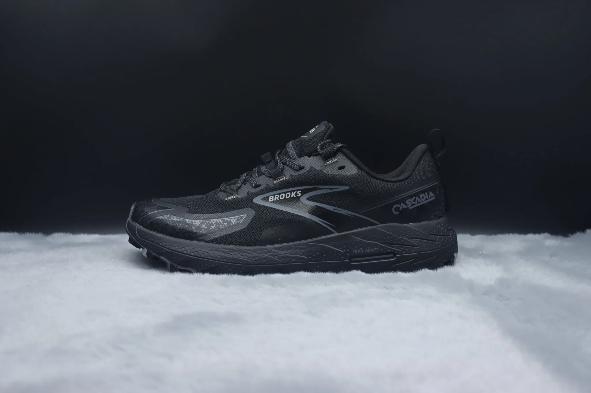 Brooks Cascadia 18 - Carbon Black