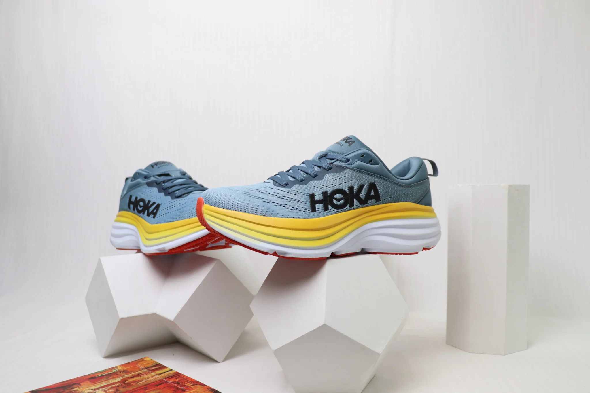 Hoka Bondi 8 - Storm Beam - Image 3
