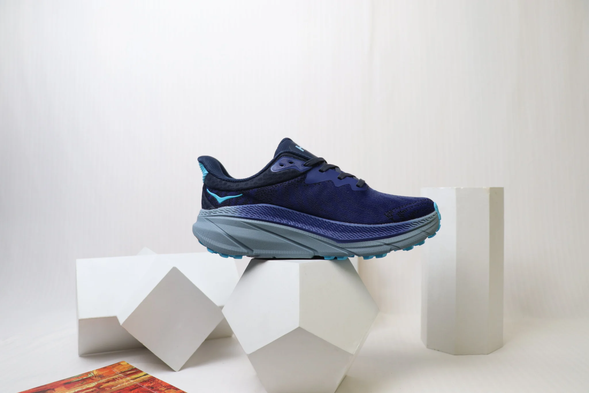 Hoka Challenger ATR 7 - Arctic Night - Image 4