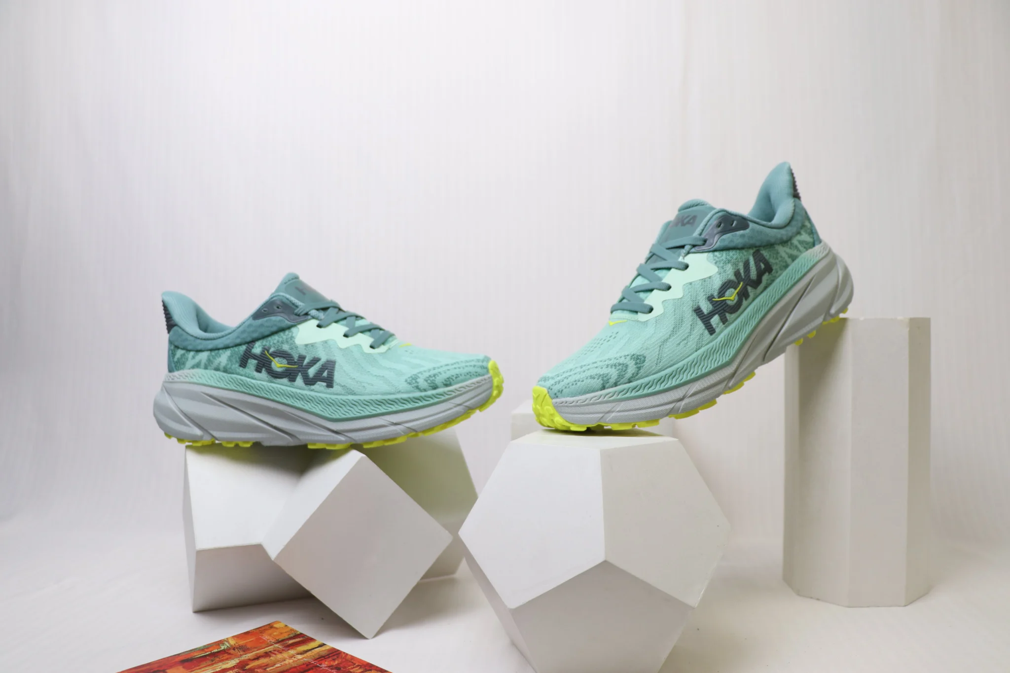 Hoka Challenger ATR 7 - Glacier Moss - Image 2