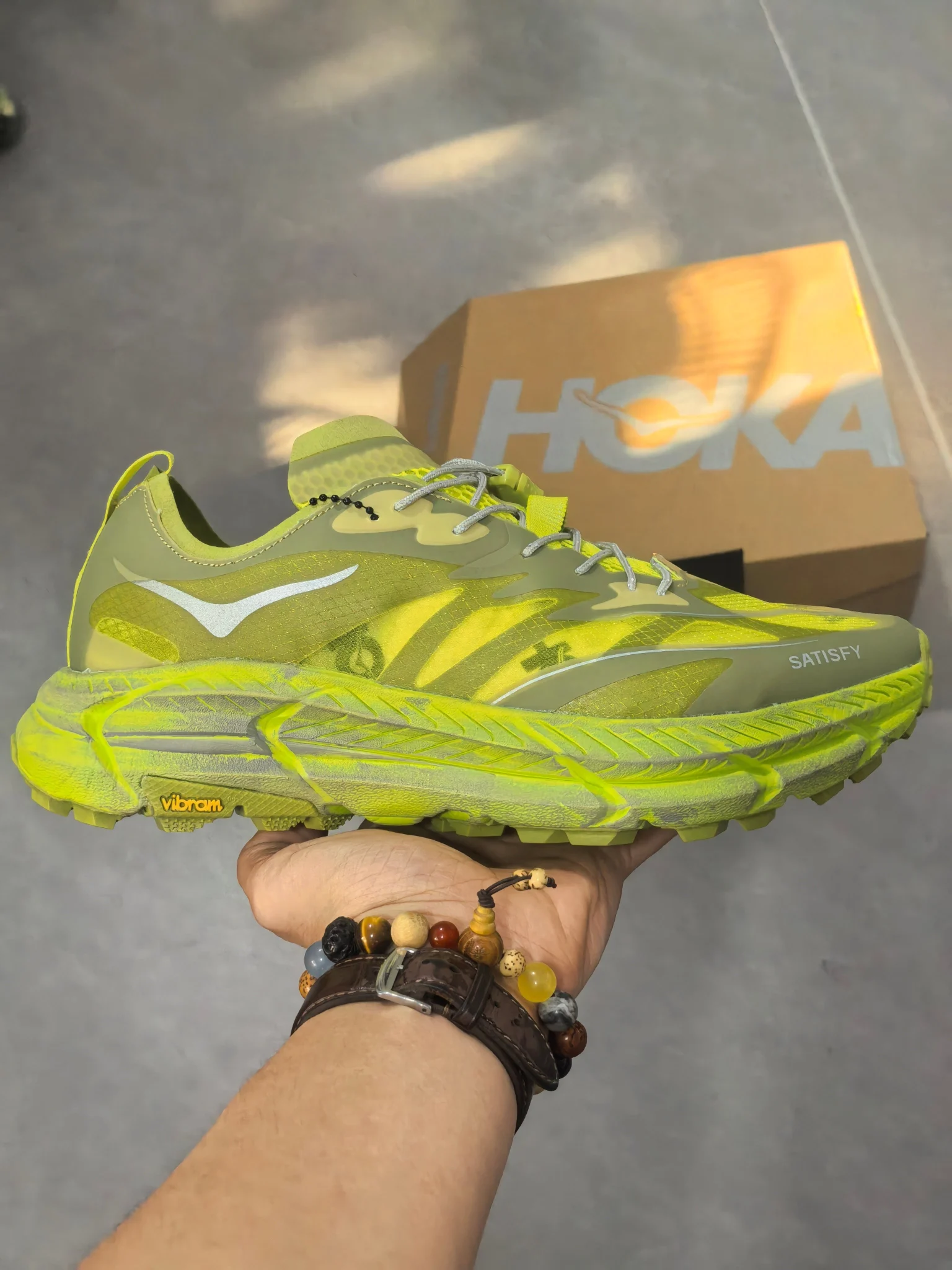 Hoka Mafate Speed 2 - Neon Surge - Image 2
