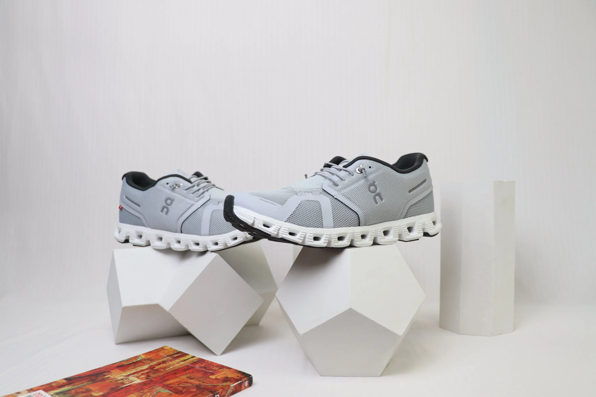 On Cloud 5 - Grey - Image 3