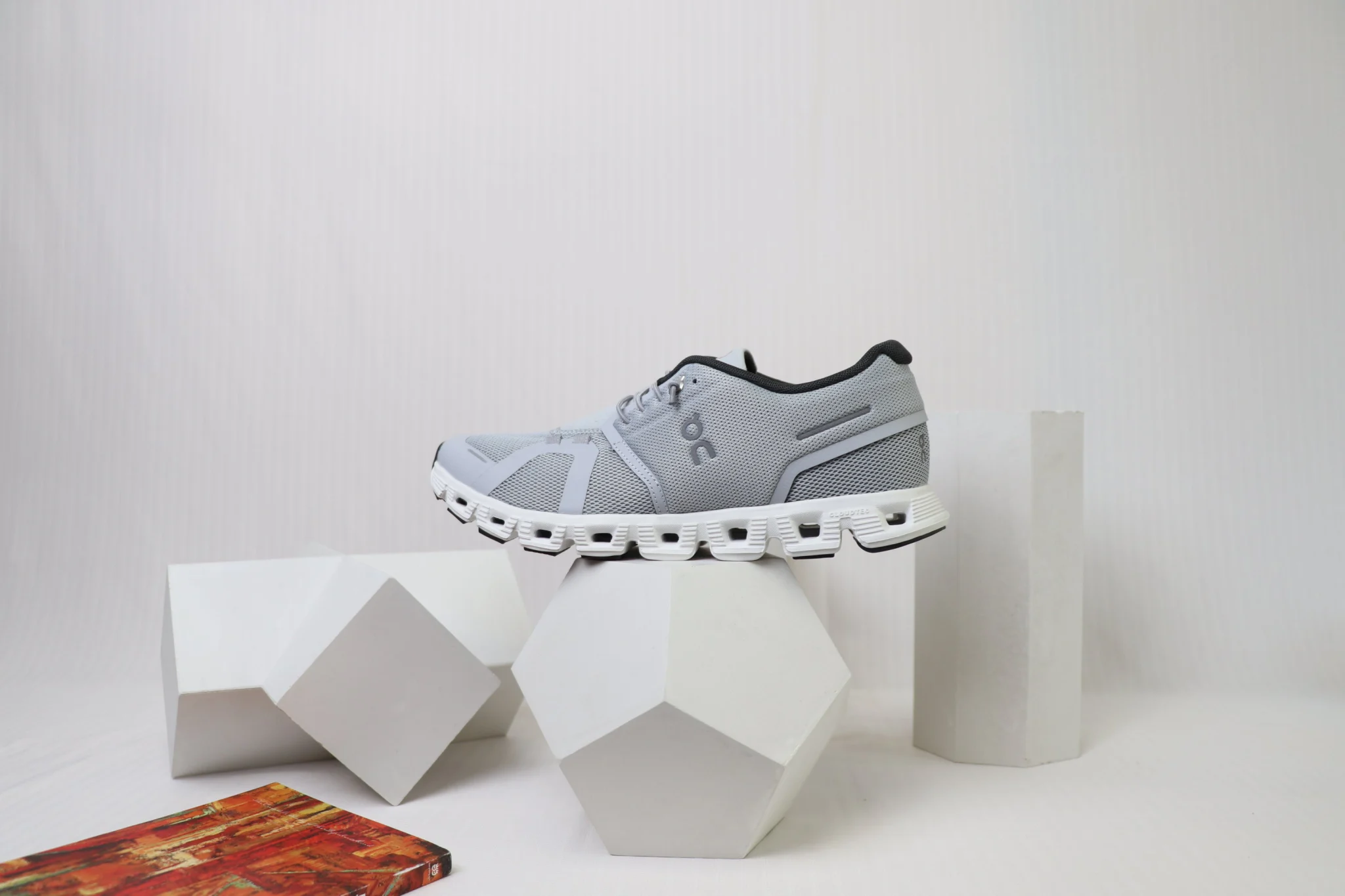 On Cloud 5 - Grey - Image 6