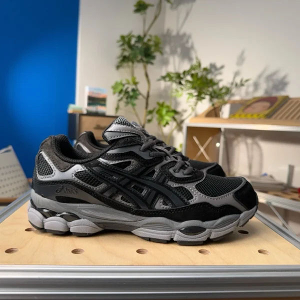 ASICS GEL-NYC - Black