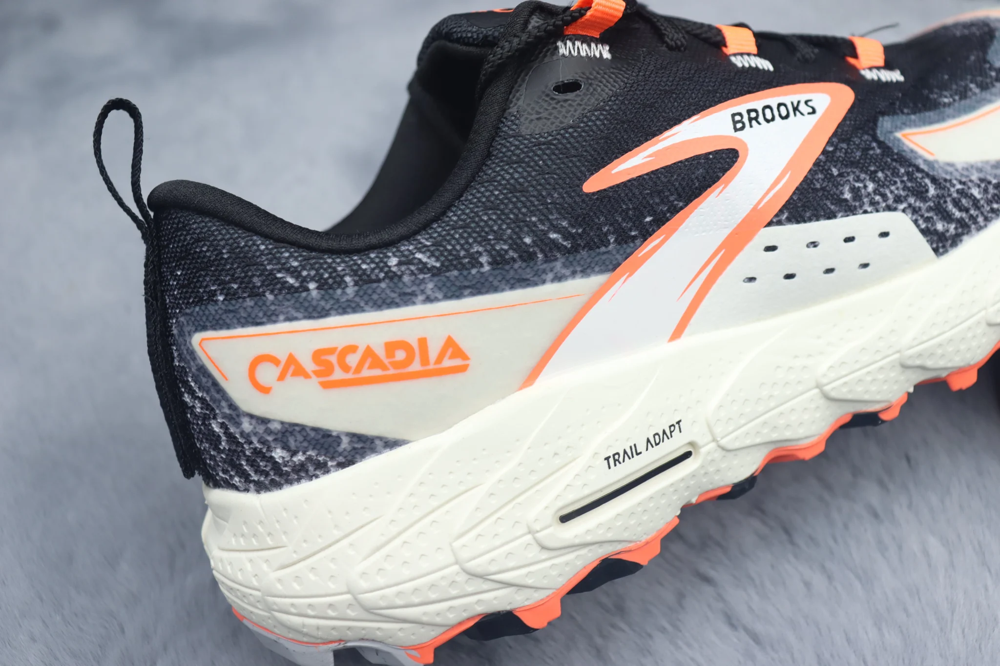 Brooks Cascadia 18 - Neon Ember - Image 6