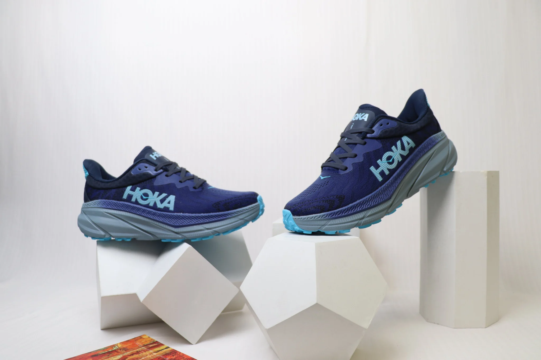 Hoka Challenger ATR 7 - Arctic Night - Image 2
