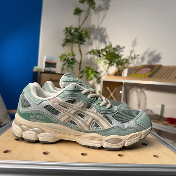 ASICS GEL-NYC - Light Green